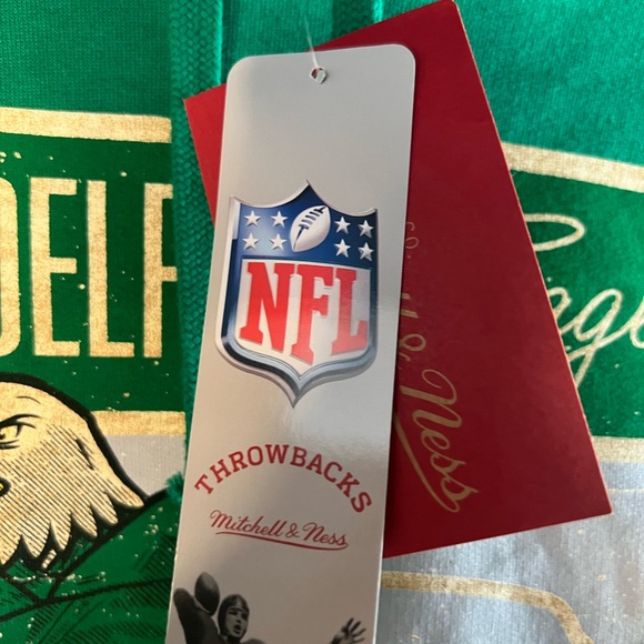 Philadelphia Eagles Mitchell and Ness hoodie. Size Large - Picture 6 of 7